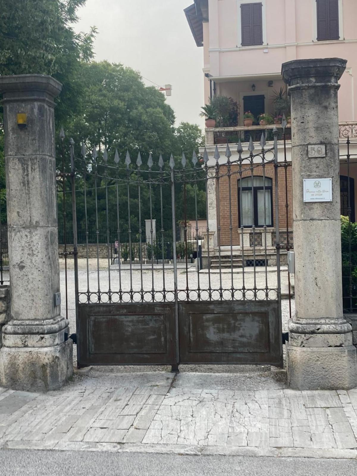 Villino Mari Camere Con Parcheggio Privato Gratuito أسكولي بيتشينو المظهر الخارجي الصورة